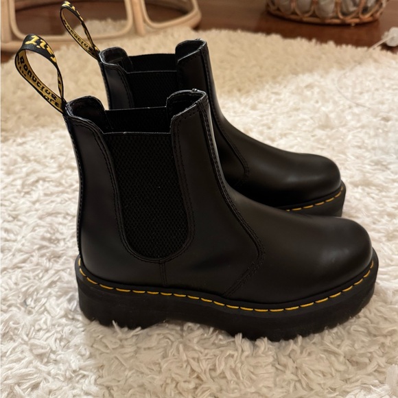Dr. Martens 2976 SMOOTH LEATHER PLATFORM CHELSEA BOOT (with original packaging) - Picture 3 of 10